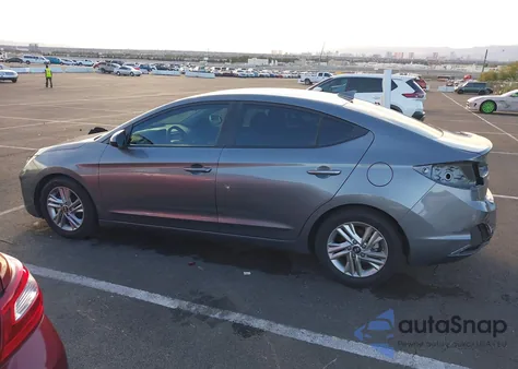 2019 Hyundai Elantra Sel z USA, uszkodzony, nr VIN 5NPD84LF6KH408428